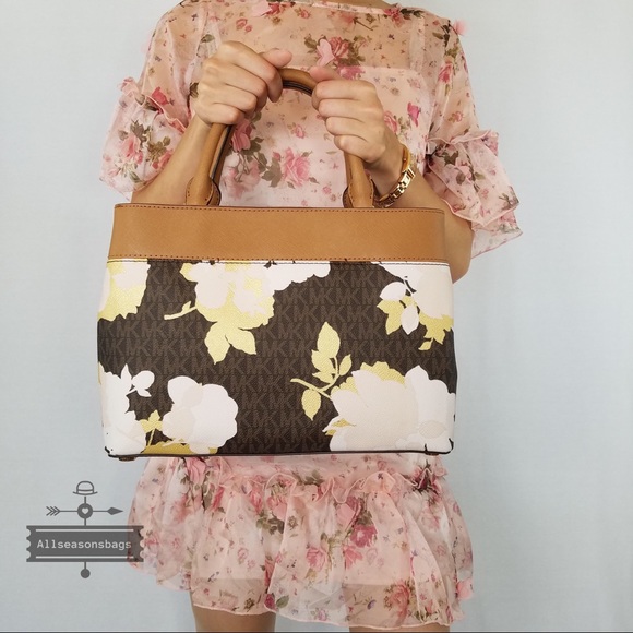 NWT Michael Kors Hailee Medium Satchel Brown Bag - Picture 3 of 7